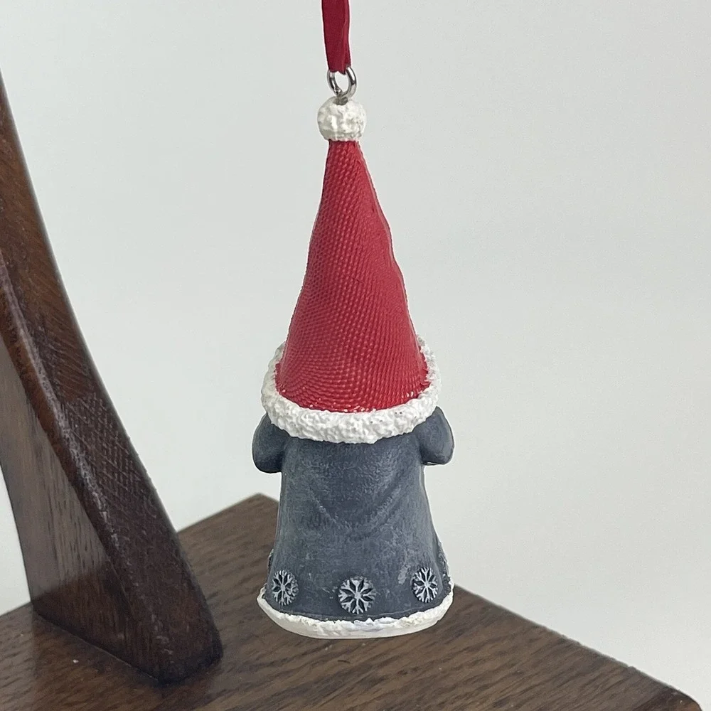 Gnome Holding Wreath Christmas Tree Ornament Xmas Holiday Decoration Tiered Tray